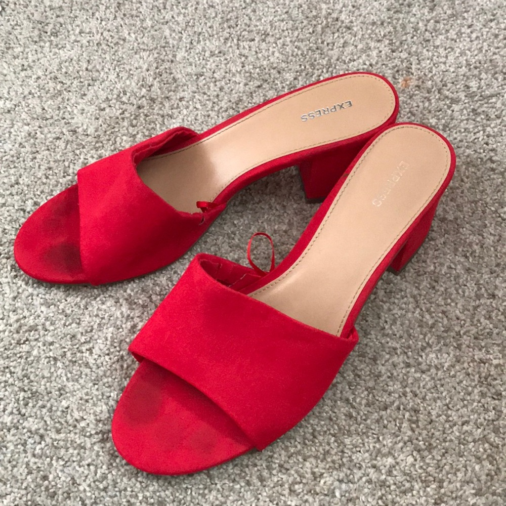 Express heels